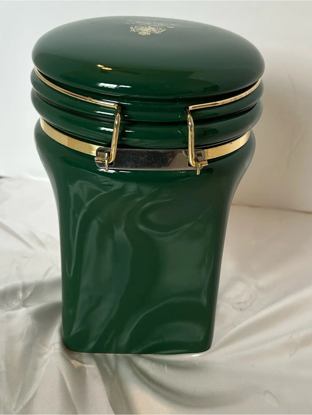 Gevalia Kaffe Canister Hinged Clamped Dark Green Gold Ceramic Holds 1 Lb